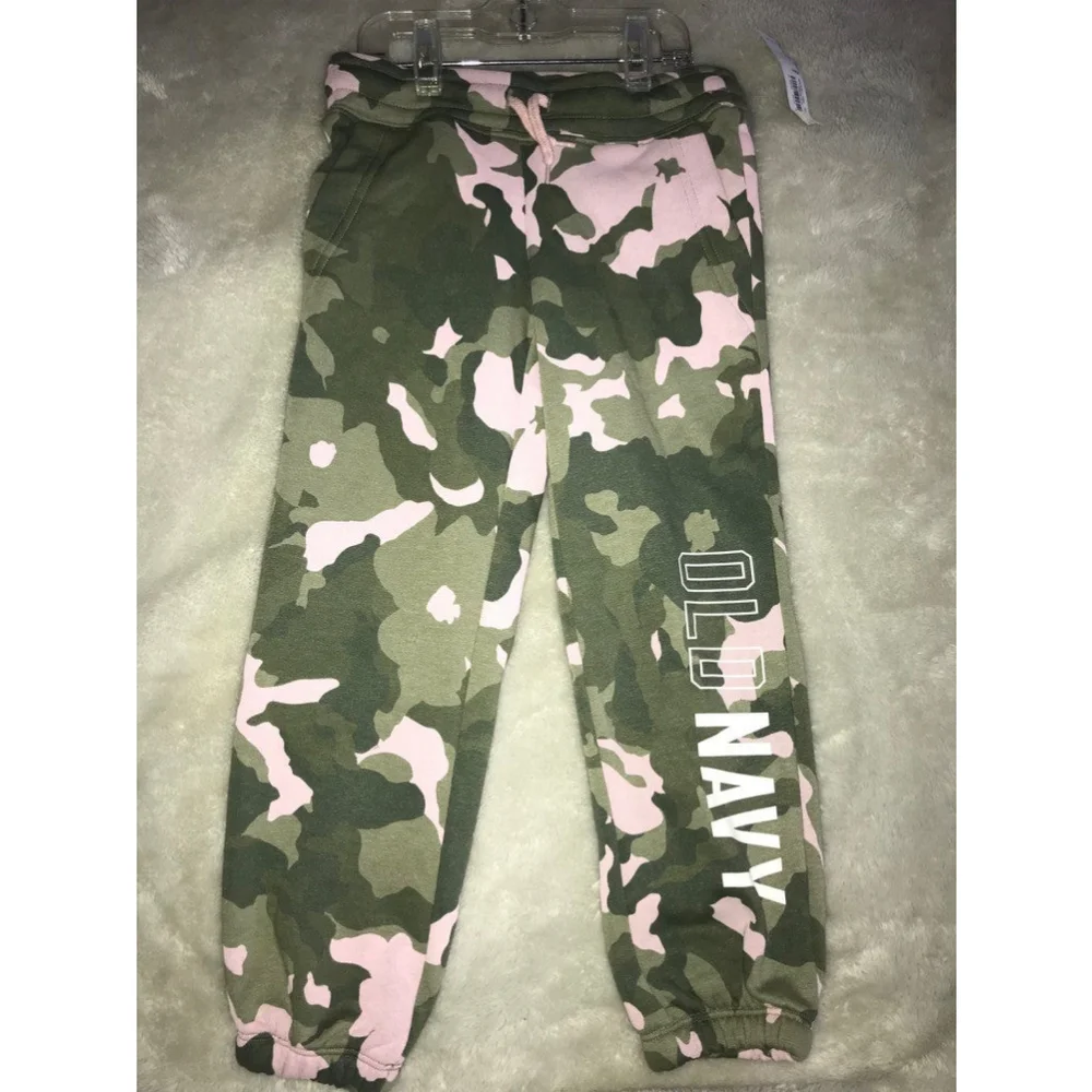 Old Navy Girl’s Camo Sweatpants Size 5